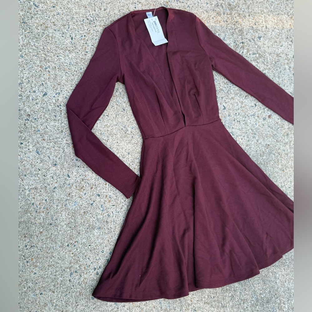 American Apparel Deep V Maroon Long Sleeve Dress - Size XS - NWT - Picture 10 of 16